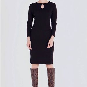 Black long sleeve key hole bodycon dress